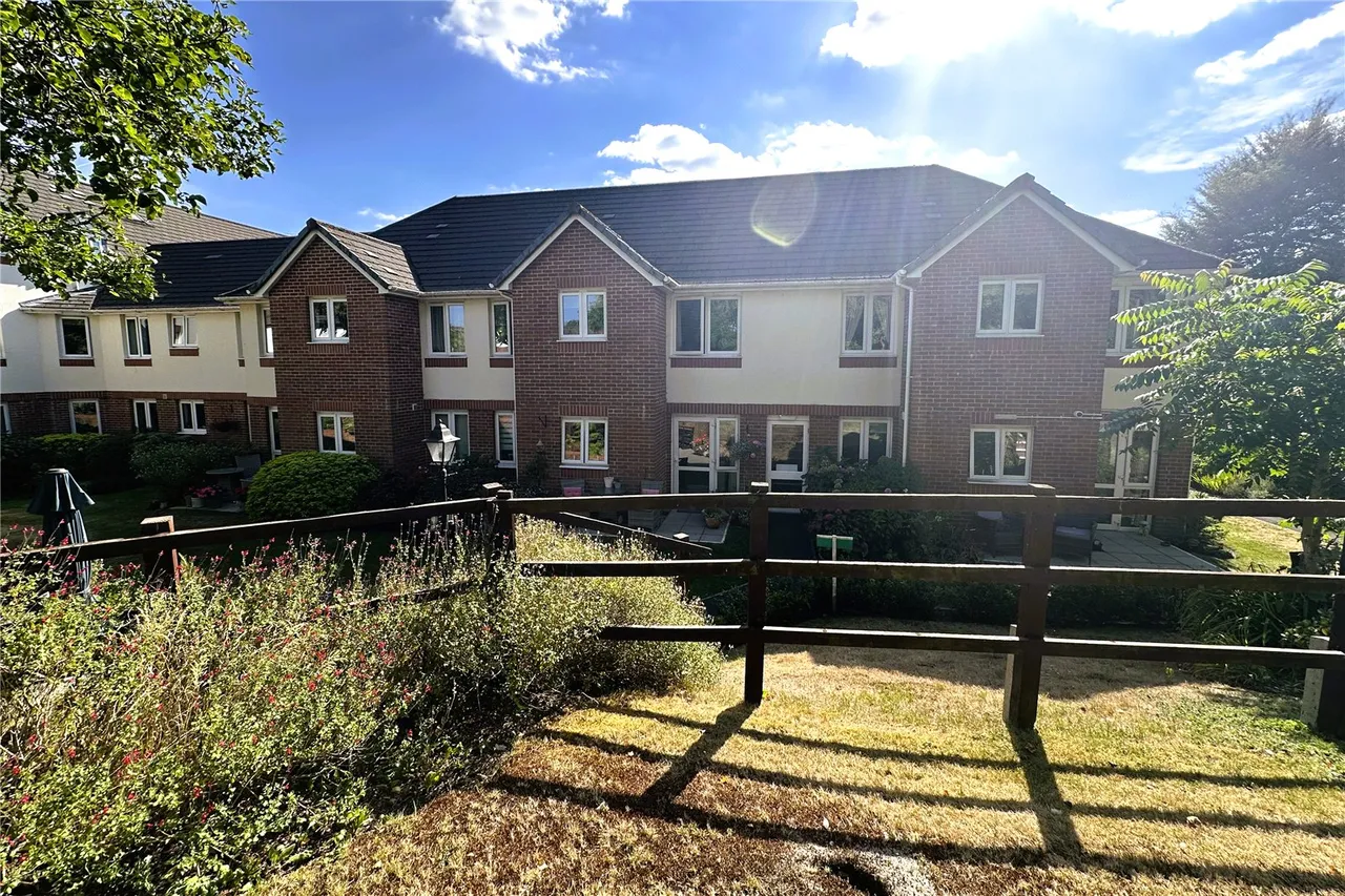 Clarence Road, Fleet, Hampshire, GU51 3SH, photo 12