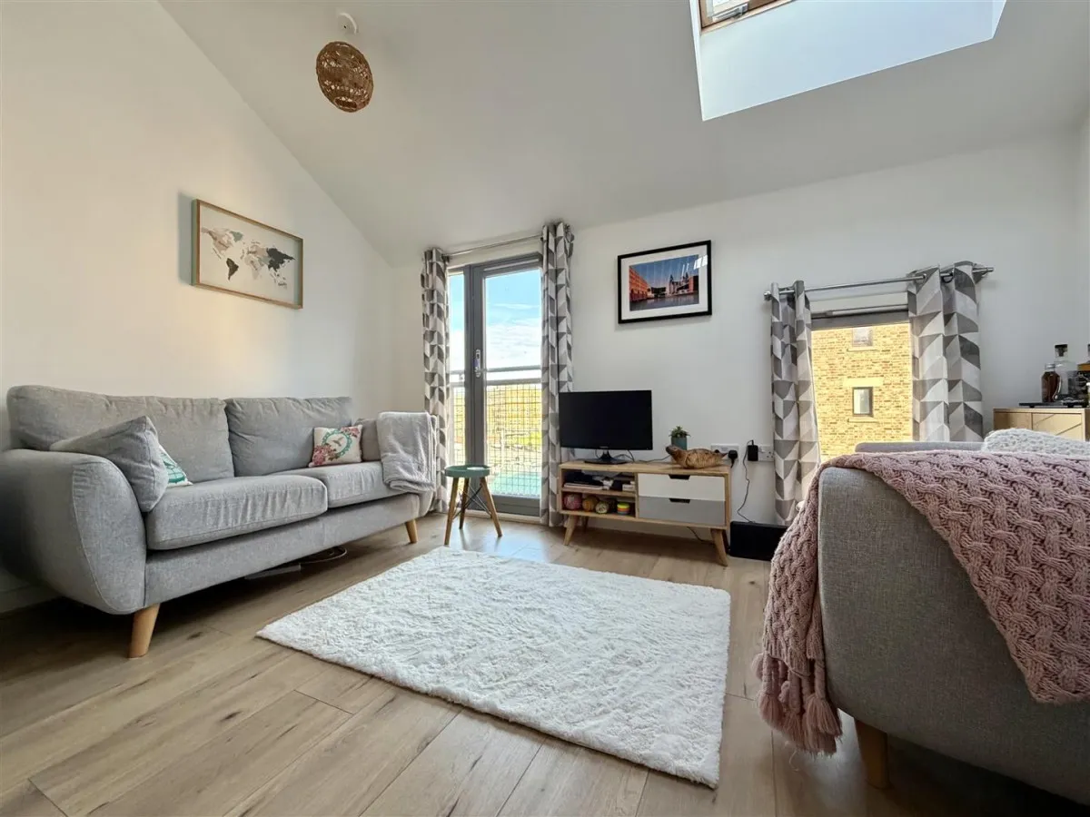 Merchants Quay, The Docks, GL1, photo 5