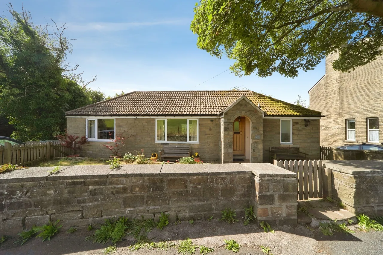 3 bed house for sale — Yate Lane, Oxenhope, Keighley