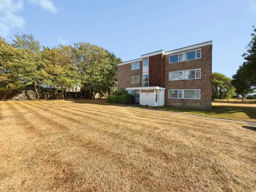 Beacon Drive, Christchurch, BH23, photo 8