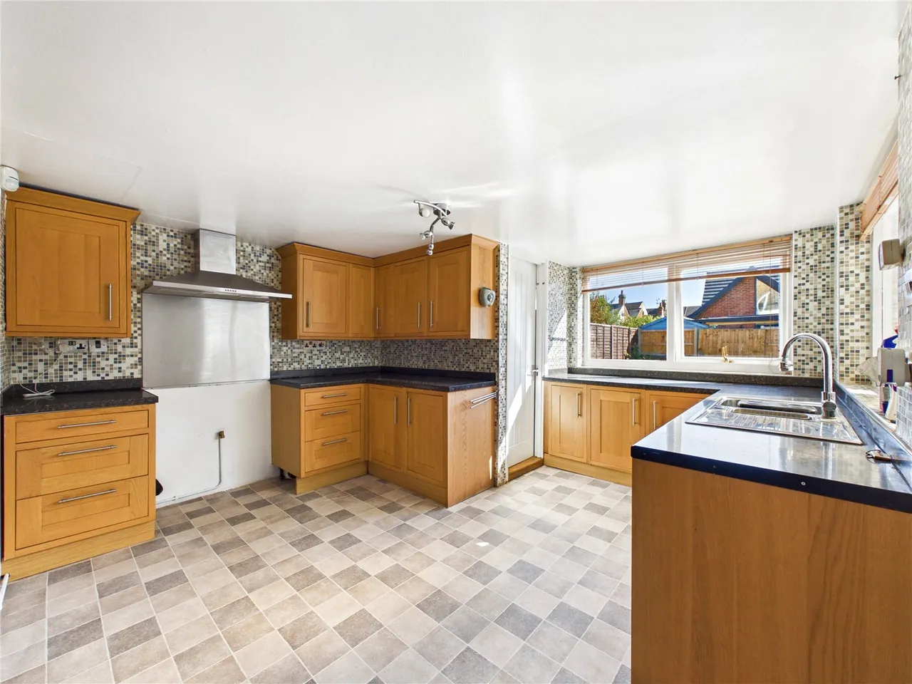 Maidstone Road, Felixstowe, IP11, photo 3