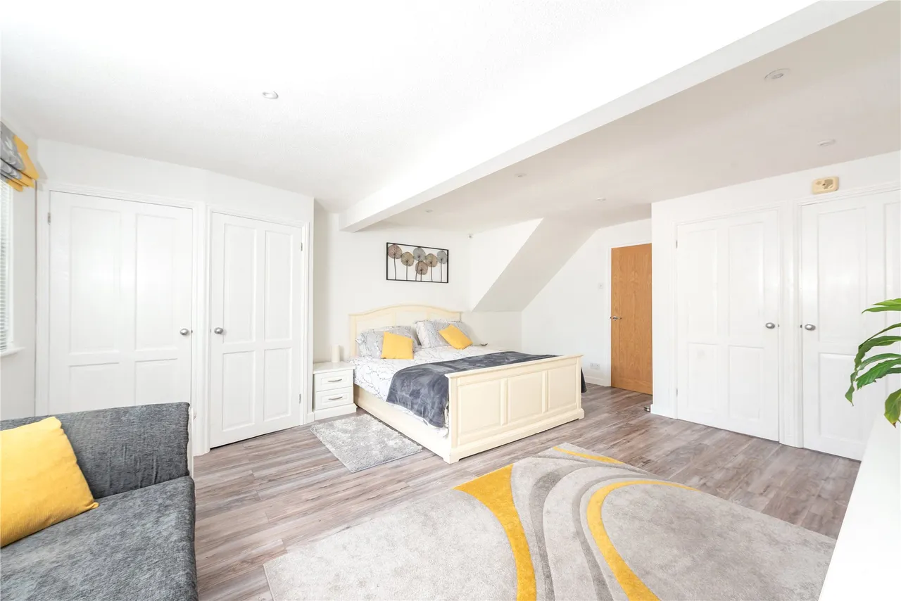 High Street, Stoke Goldington, MK16, photo 11