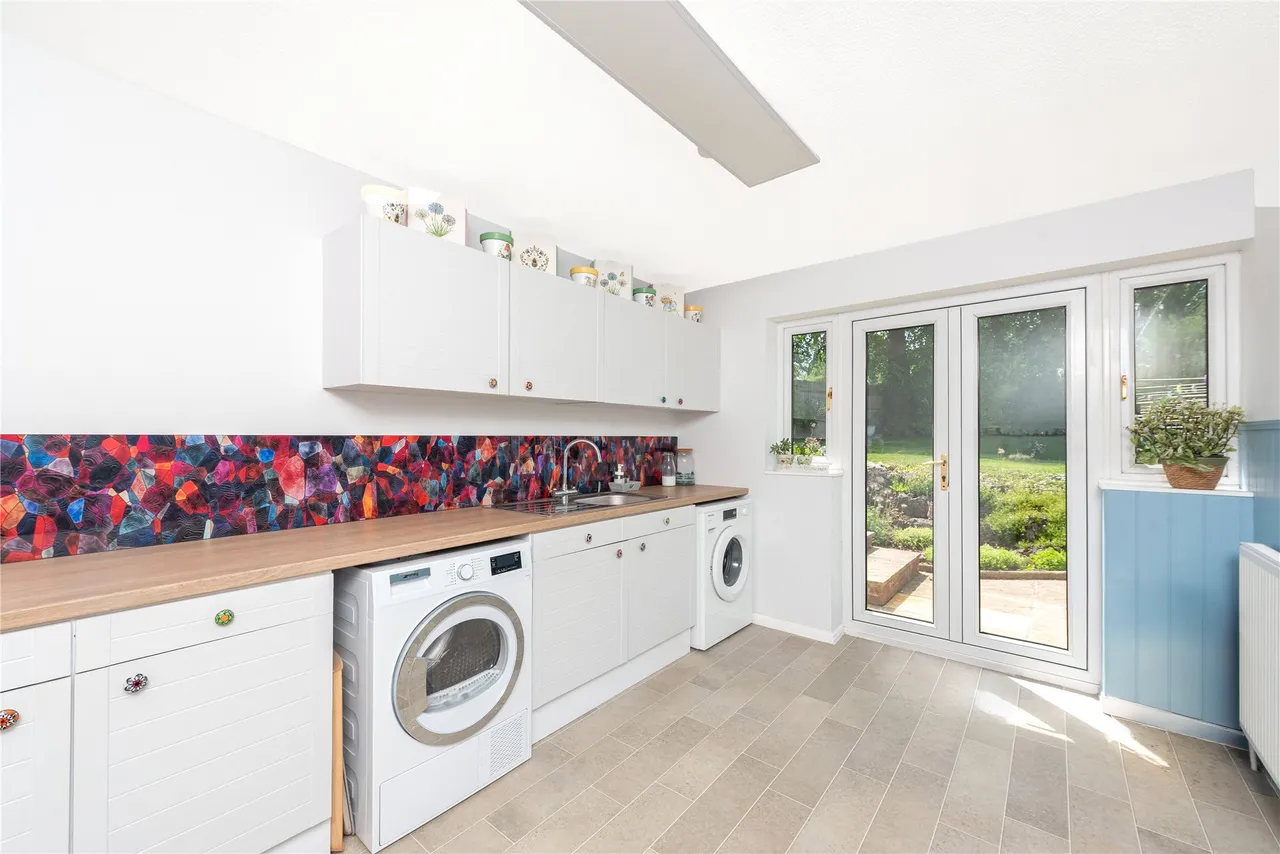 High Street, Stoke Goldington, MK16, photo 10