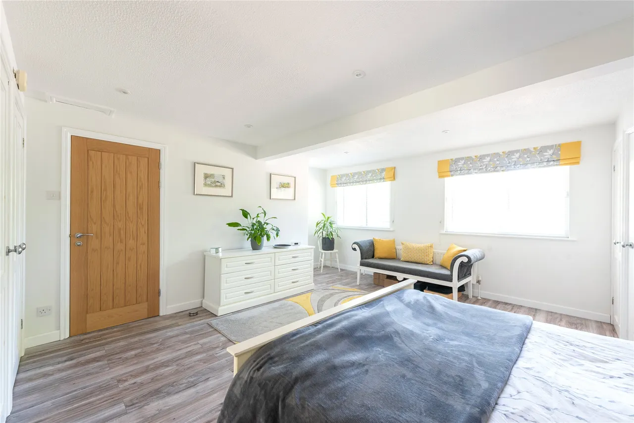 High Street, Stoke Goldington, MK16, photo 14