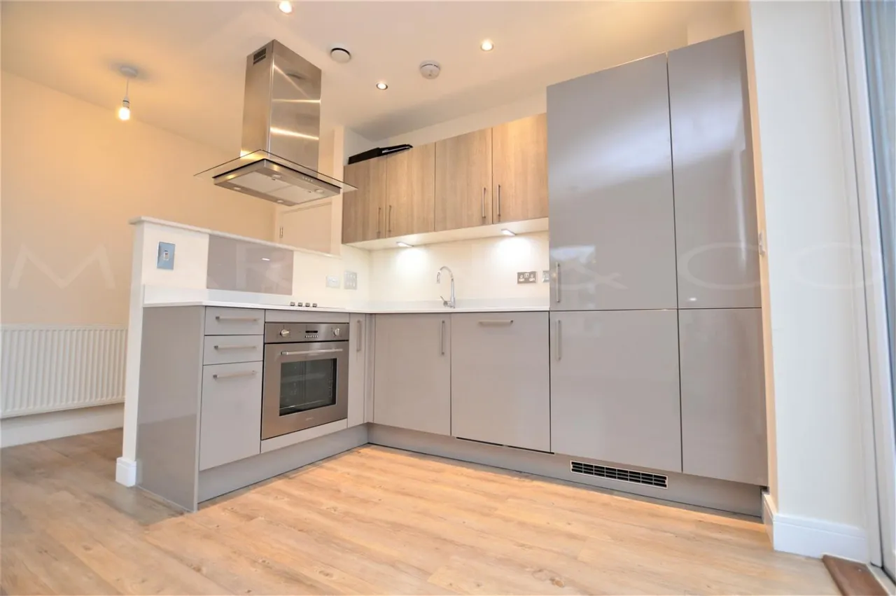 The Peninsula, Pegasus Way, Gillingham, photo 4