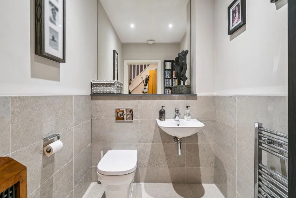 Bramley Gardens, Bourne End SL8 5FF, photo 9