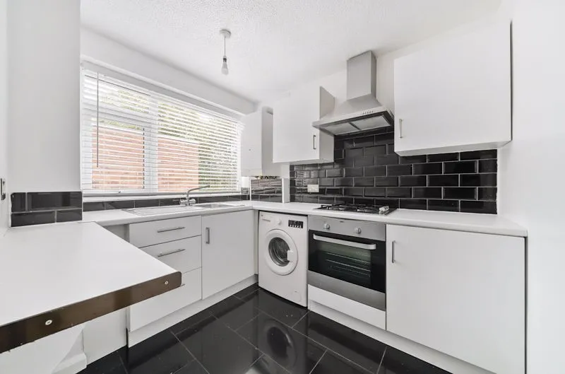 Chislehurst Road, Flat 8 Moreton Chislehurst Road Sidcup Greater London Sidcup, SIDCUP, Kent, DA146BH, photo 4