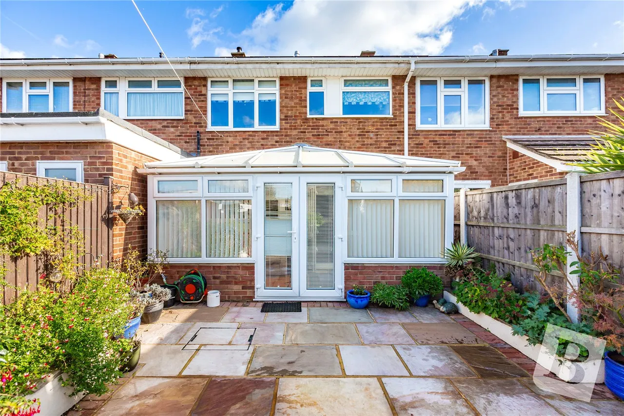 Hornchurch, RM12, photo 6
