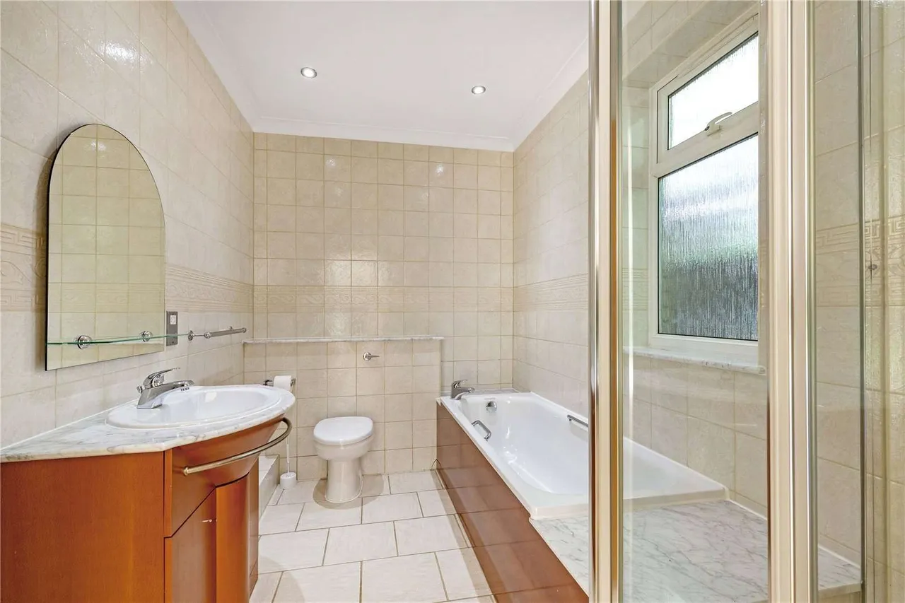 Coombe Ridings, Kingston upon Thames, KT2, photo 7