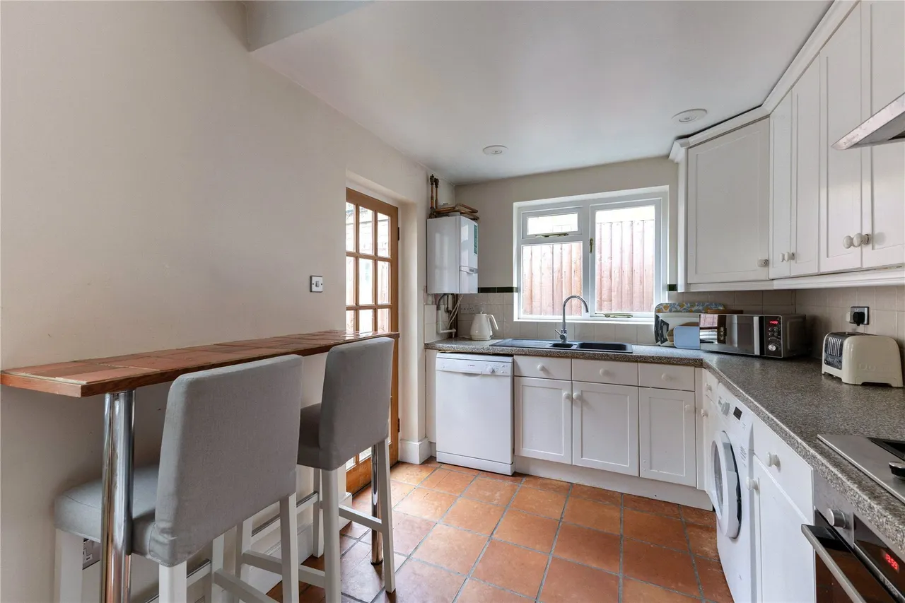 Abdale Road, London, W12, photo 3