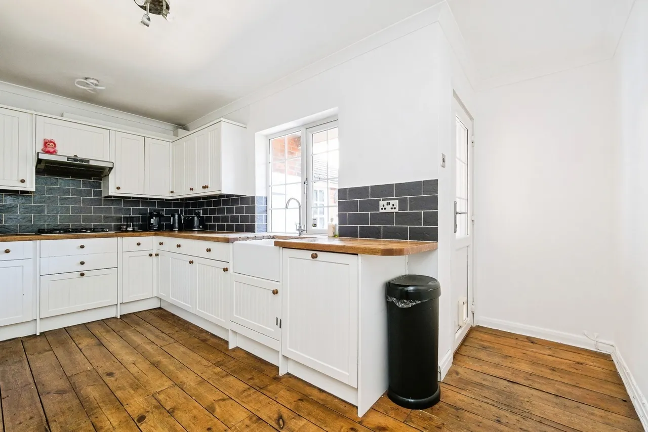 Retreat Way, Chigwell, Essex, IG7, photo 4