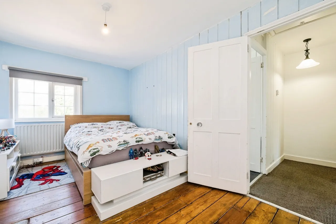 Retreat Way, Chigwell, Essex, IG7, photo 10