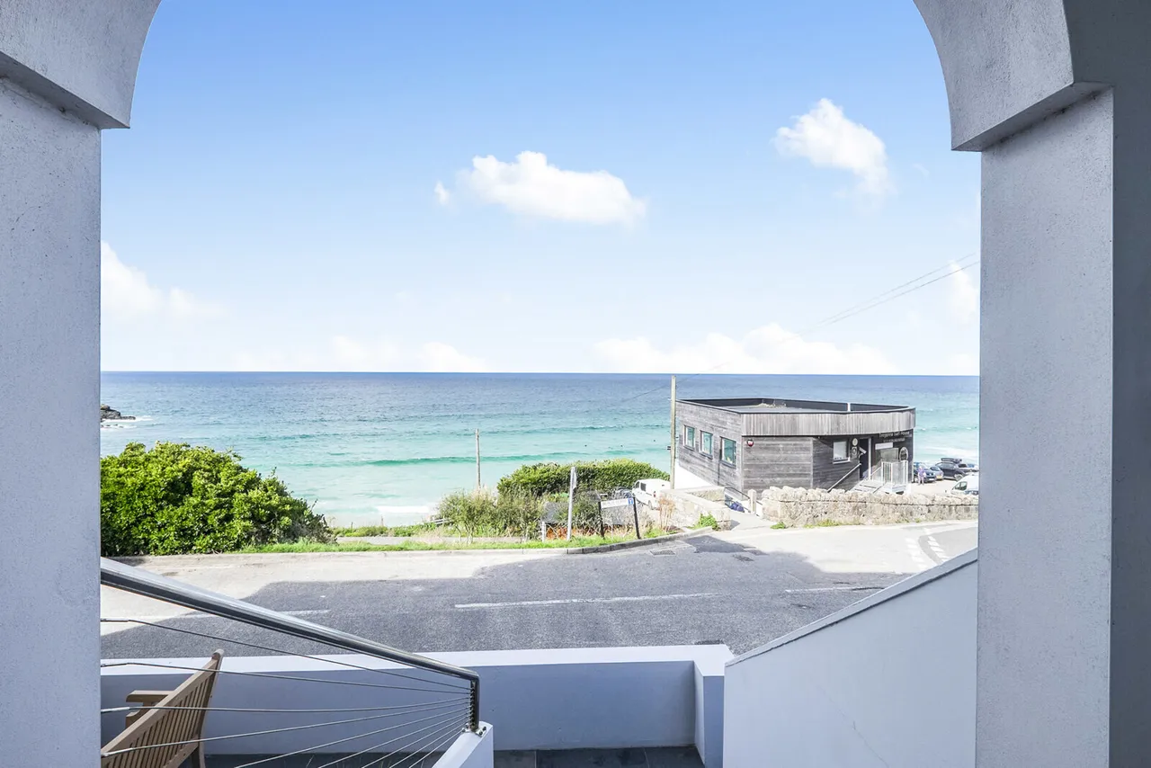 Beach Road, St. Ives, TR26, photo 6