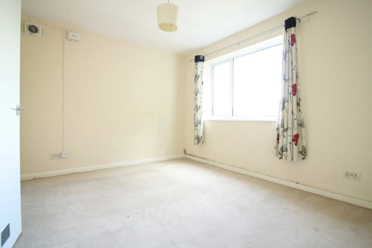 Reigate Road, Reigate, photo 7
