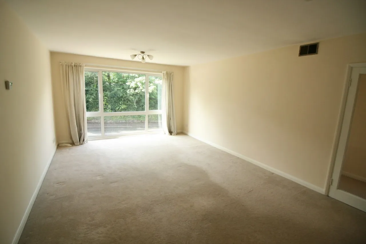 Reigate Road, Reigate, photo 4