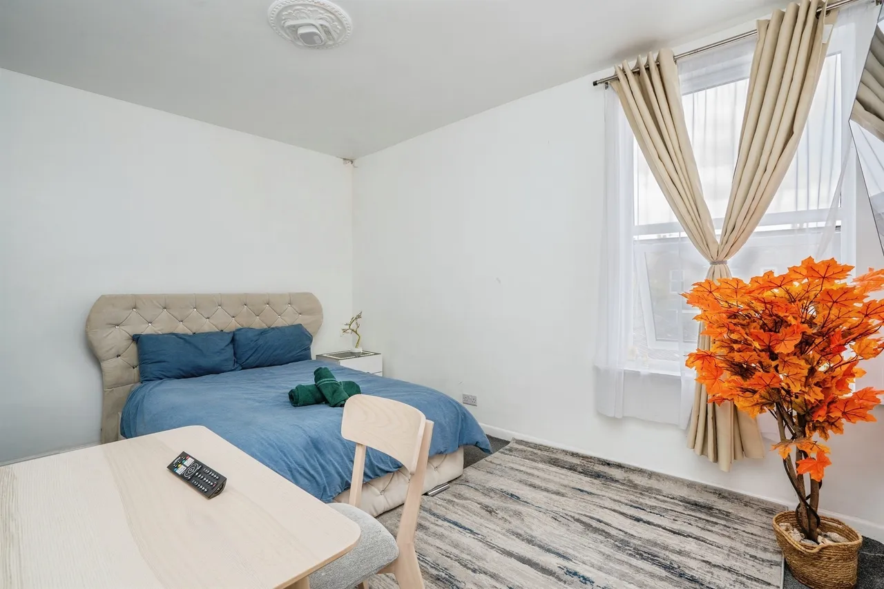 Mayhall Road, Portsmouth, photo 12