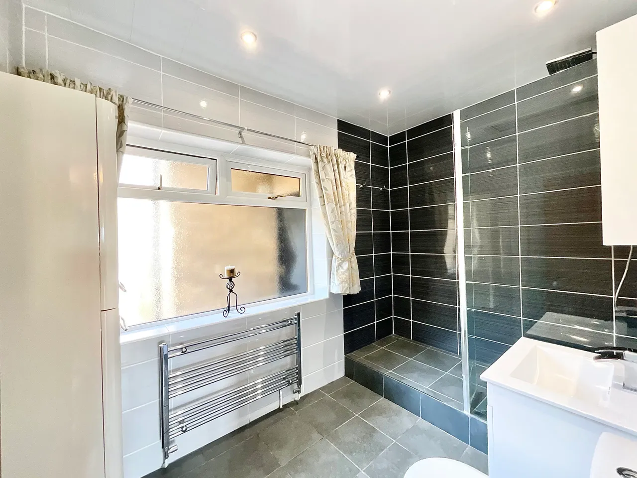 Mollatts Wood Road, Leek, ST13, photo 23