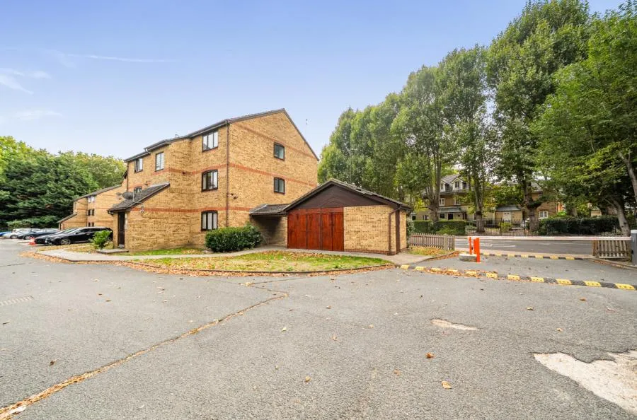 Abbey Lane, Stratford, E15, photo 11