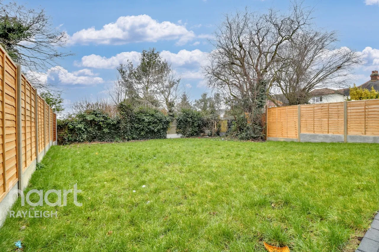 Cheapside East, Rayleigh, SS6, photo 17