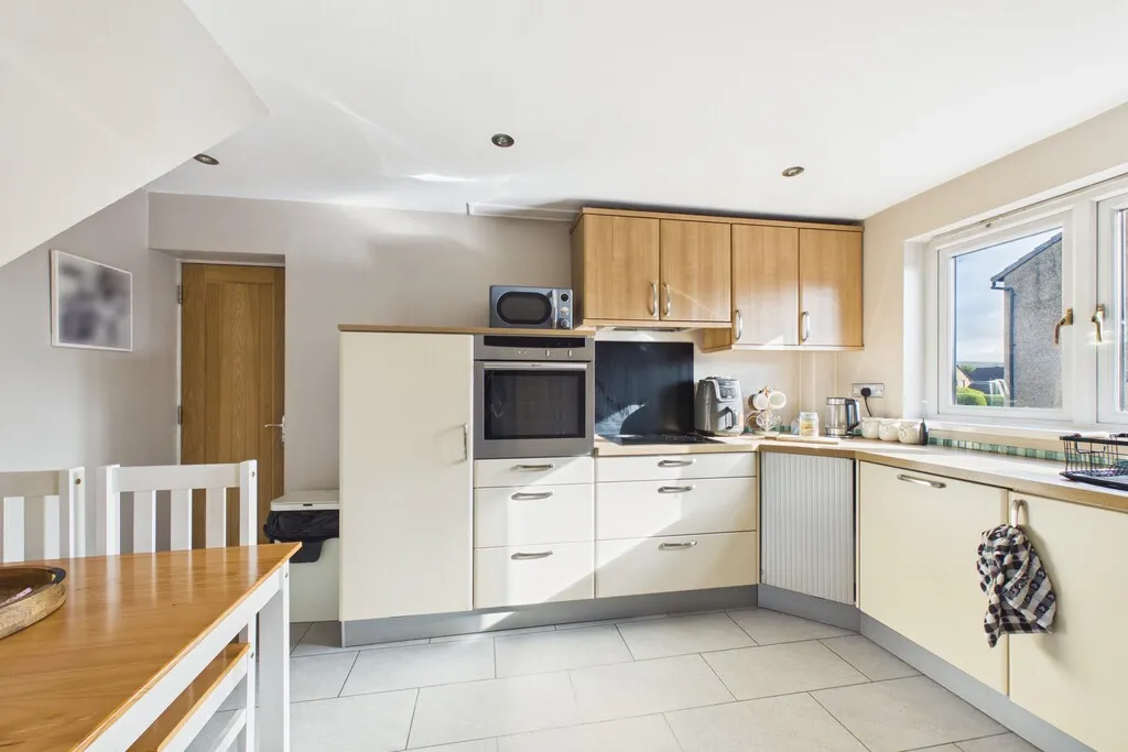 Chambers Close, Kendal, LA9, photo 4