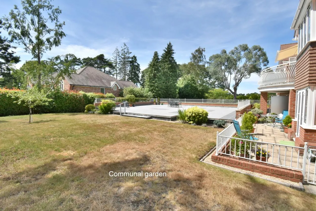 The Ferns, BH22, photo 18