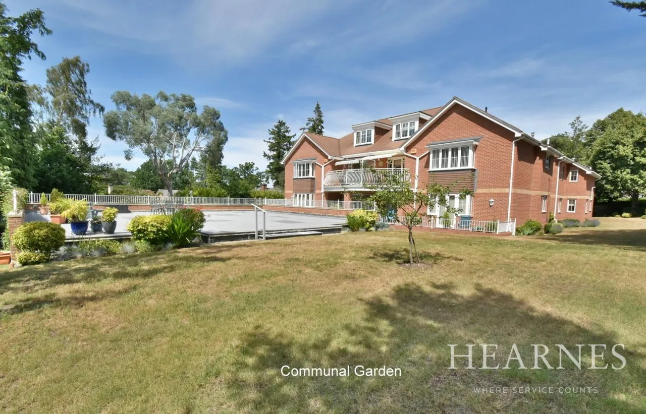 3 bed flat for sale, The Ferns, BH22