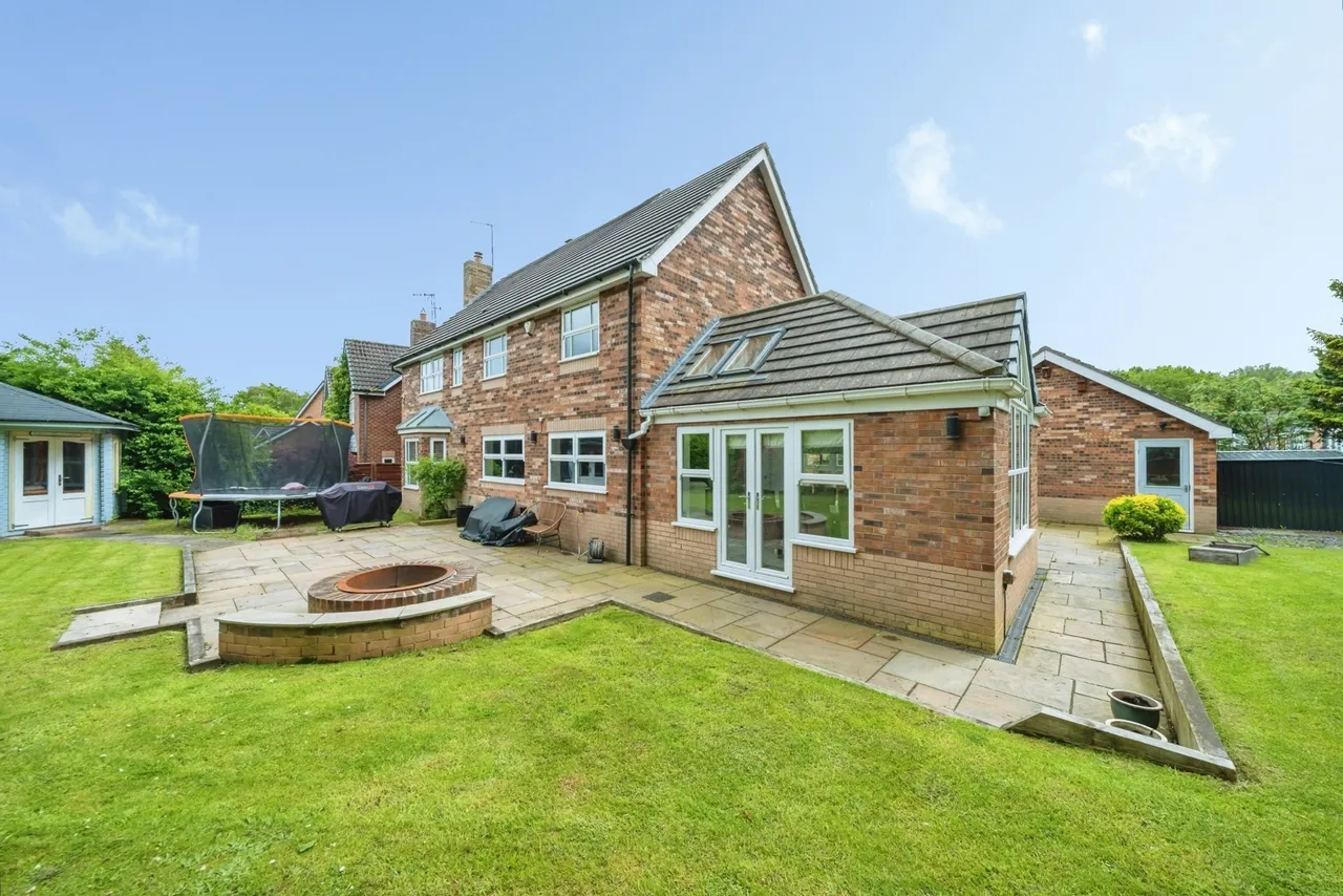 Hatfield Gardens, Appleton, Warrington, Cheshire, WA4, photo 6