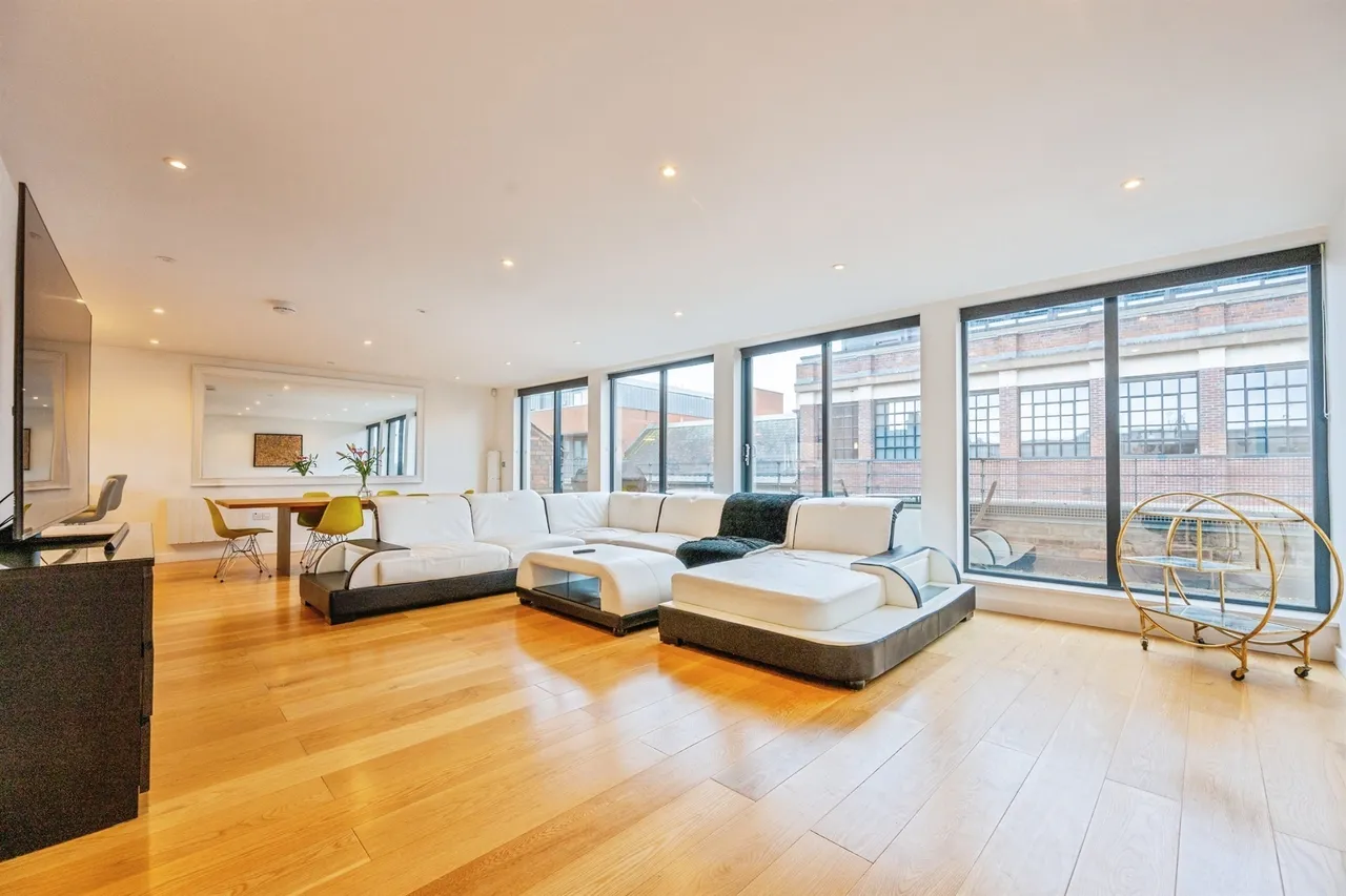 2 bed flat for sale, Tenby Street, Birmingham, B1