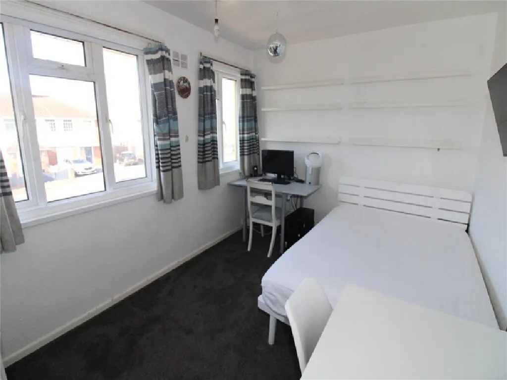 Layton Road, Gosport, photo 10