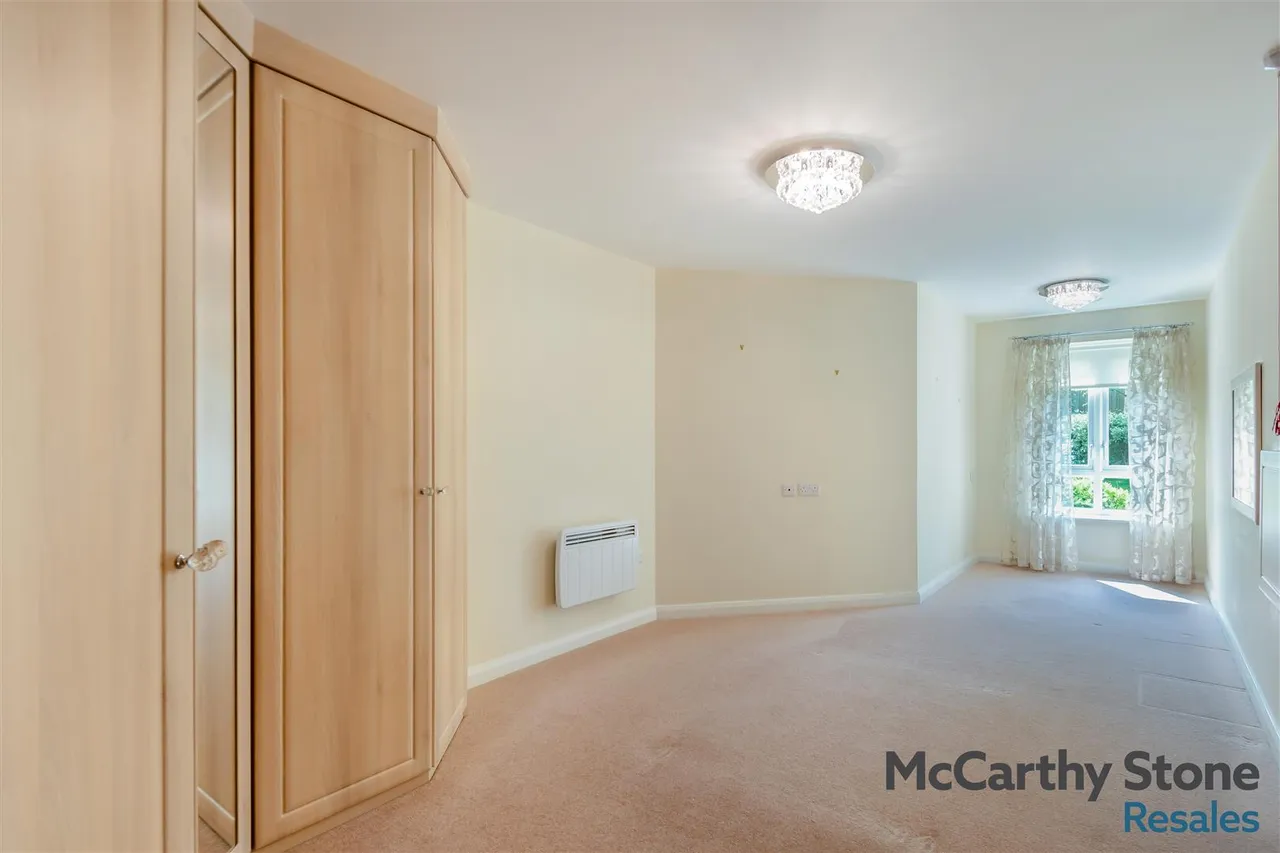 Squirrel Way, Shadwell, LS17, photo 9