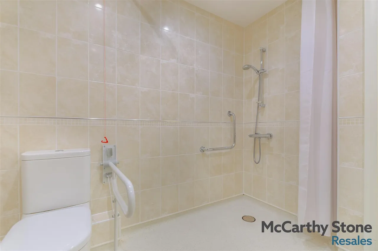 Squirrel Way, Shadwell, LS17, photo 11