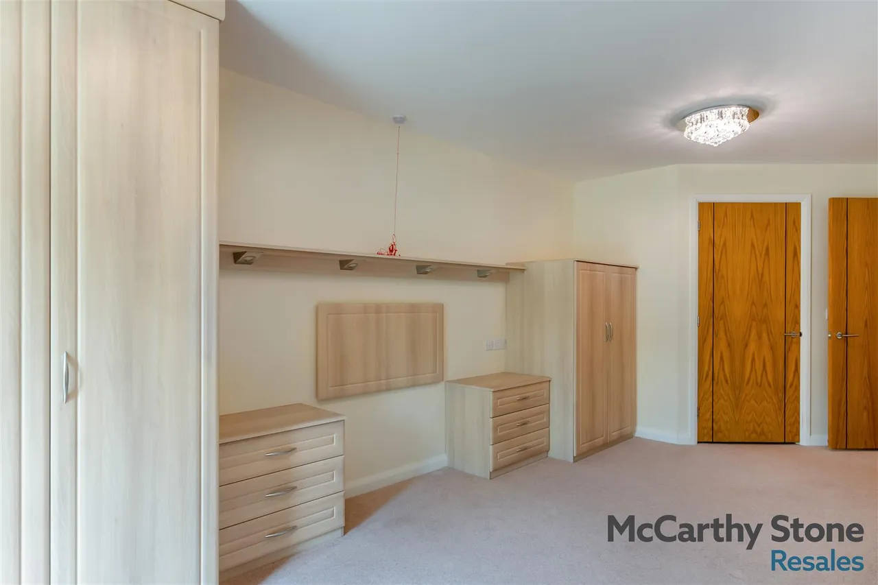 Squirrel Way, Shadwell, LS17, photo 13