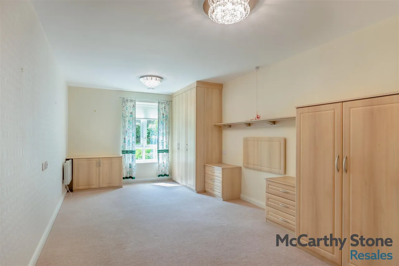 Squirrel Way, Shadwell, LS17, photo 12