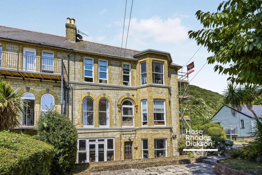 Southgrove Road, Ventnor, PO38, photo 23