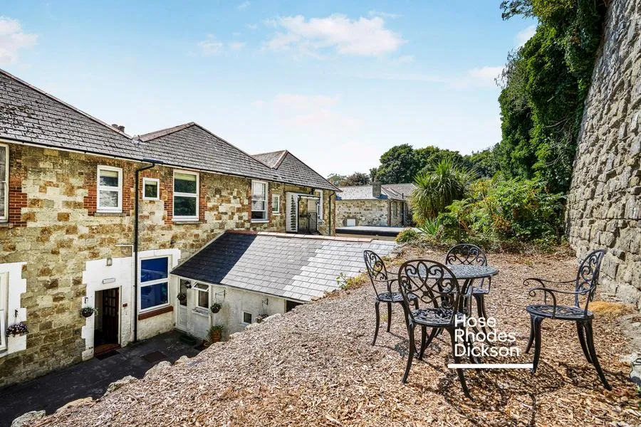Southgrove Road, Ventnor, PO38, photo 22