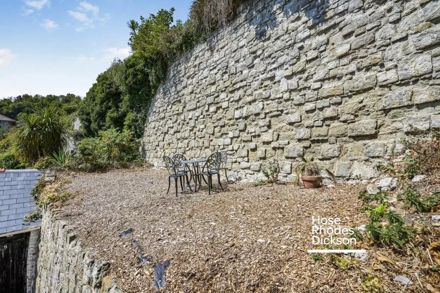 Southgrove Road, Ventnor, PO38, photo 21