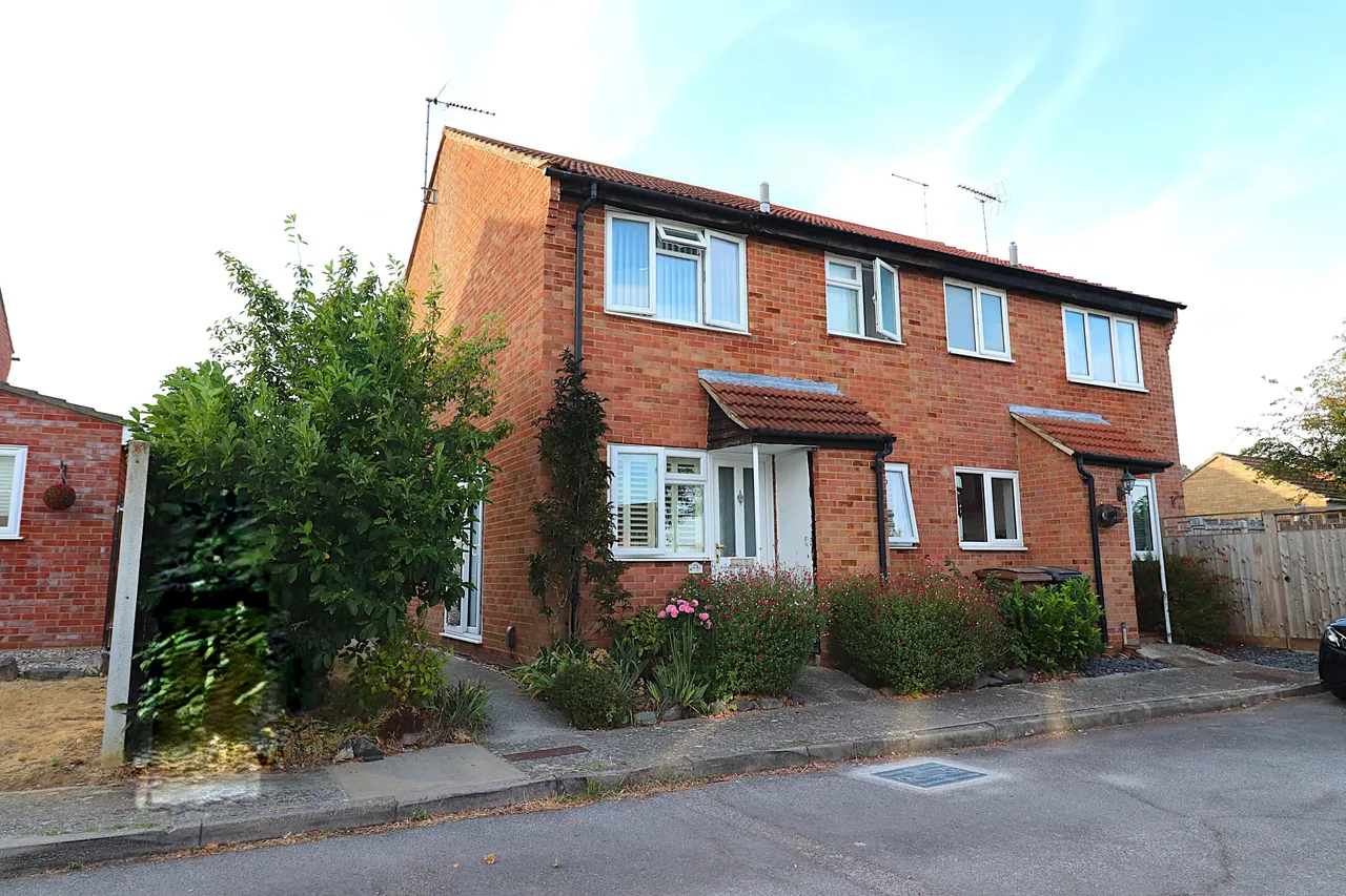 1 bed house to rent — Henniker Gate, Chelmsford