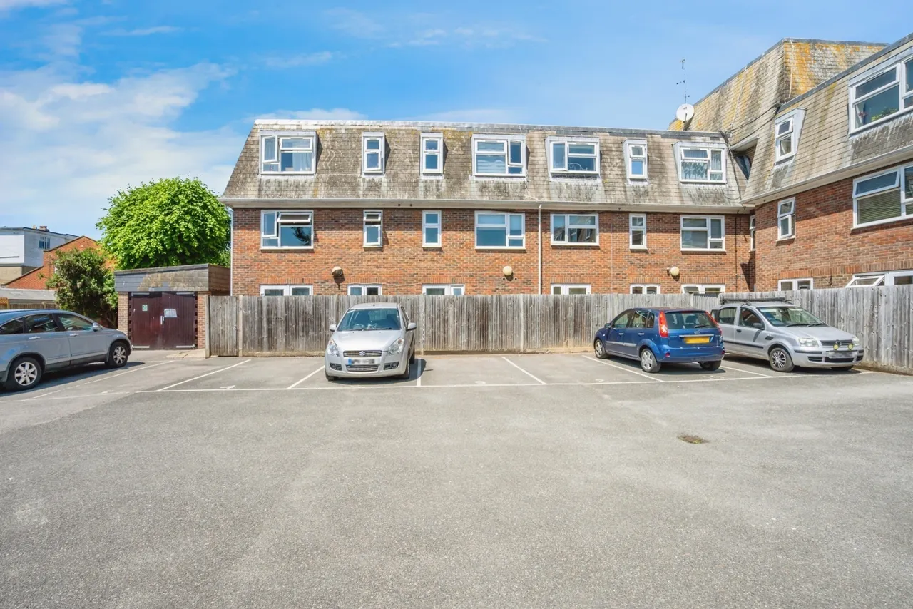 Richmond Avenue, Bognor Regis, PO21, photo 16