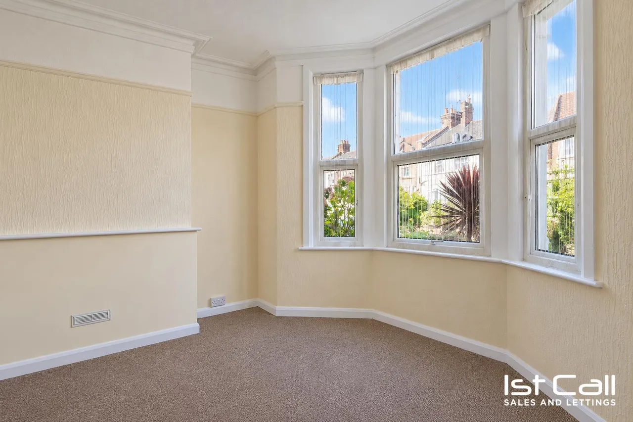 Hillcrest Road, Southend-On-Sea, photo 6