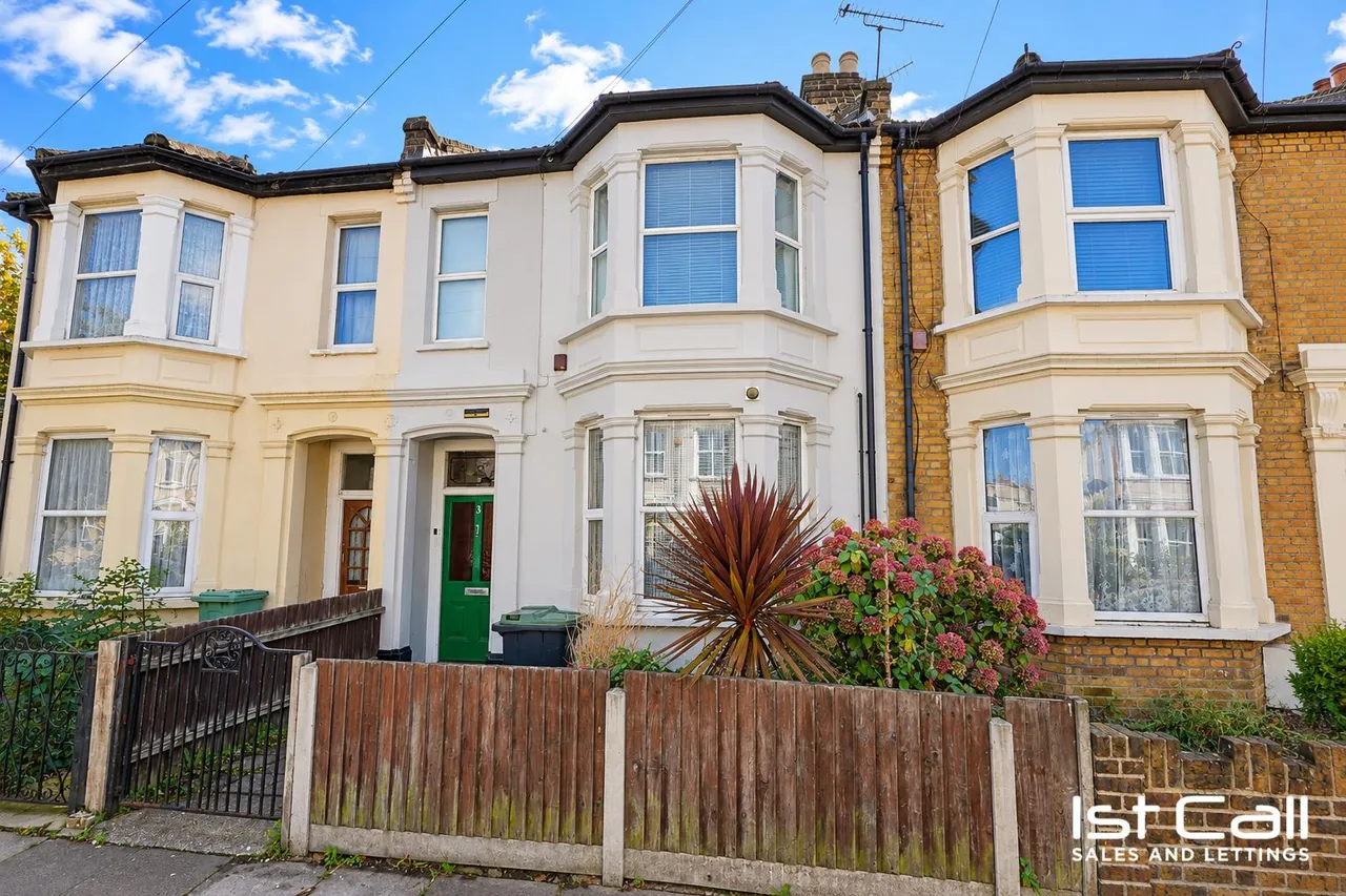 2 bed flat for sale, Hillcrest Road, Southend-On-Sea