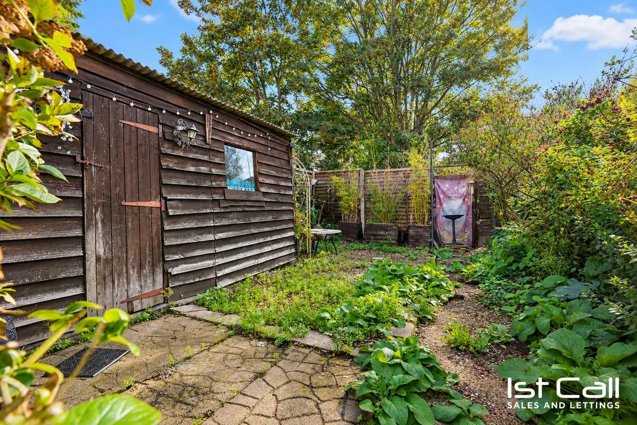 Hillcrest Road, Southend-On-Sea, photo 10