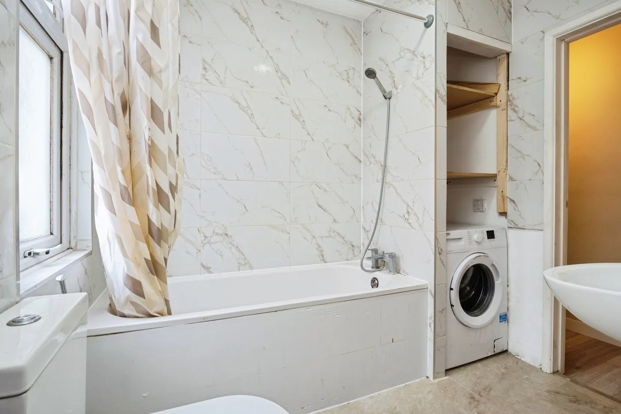 Dames Road, London, E7, photo 9