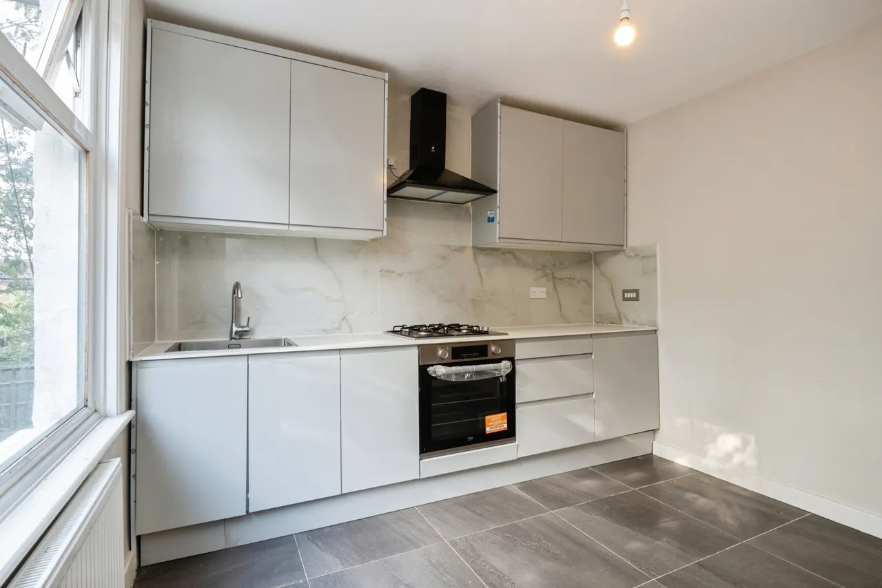Dames Road, London, E7, photo 7