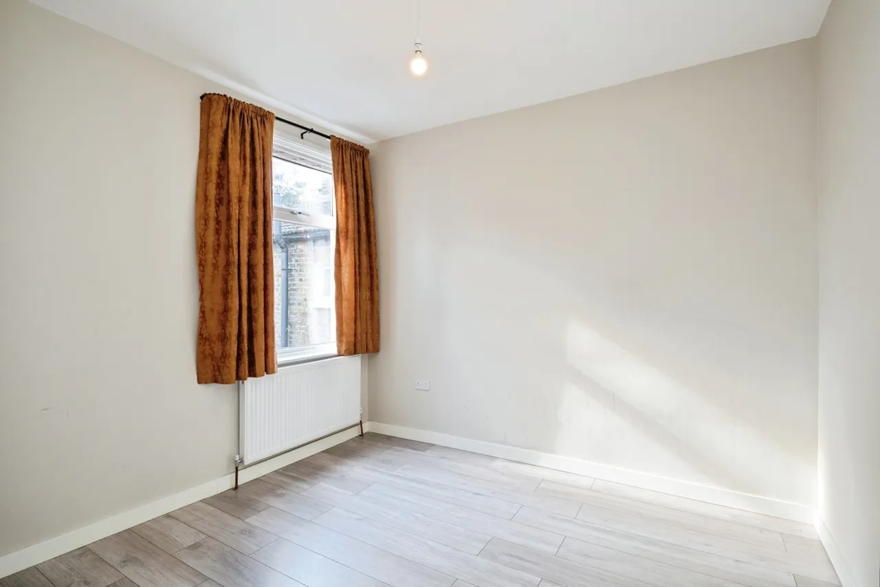 Dames Road, London, E7, photo 11