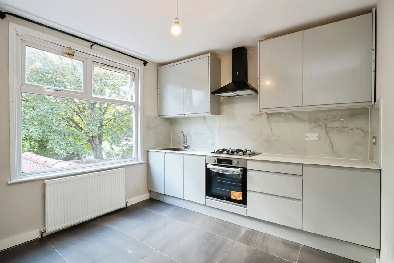Dames Road, London, E7, photo 5