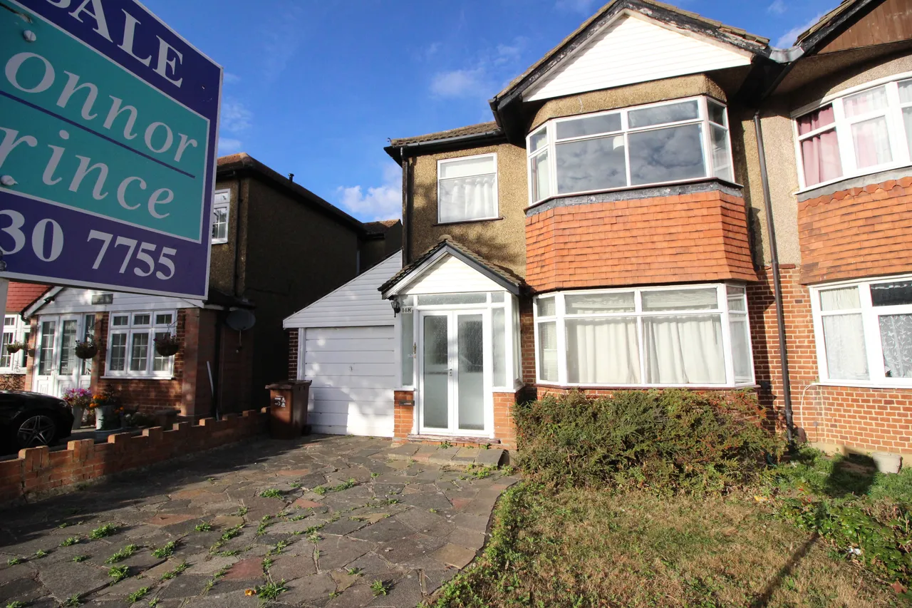 3 bed property for sale, Church Hill Road, Sutton, SM3