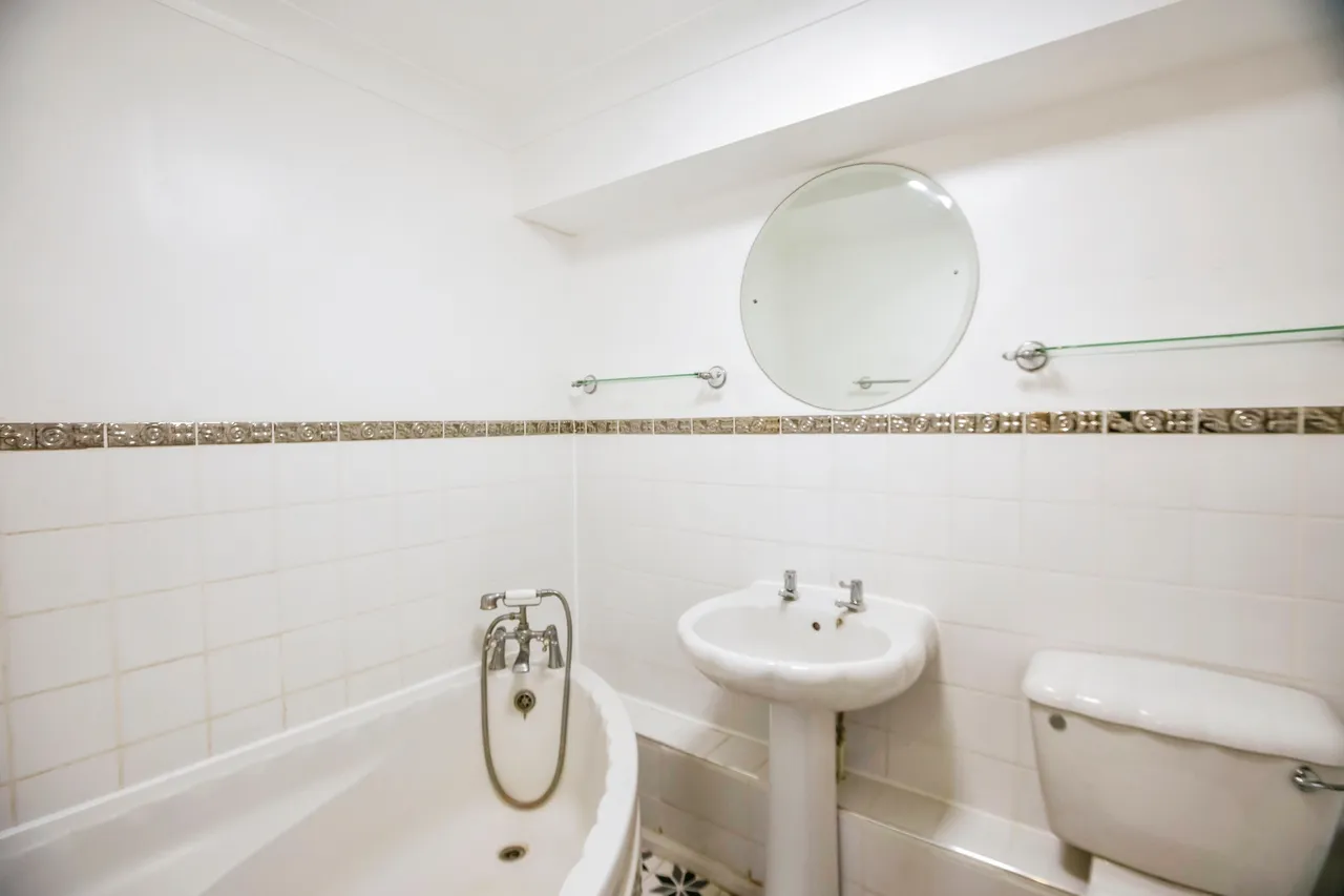 Oakhill Lodge, 15 Reedham Drive, Purley, CR8, photo 12