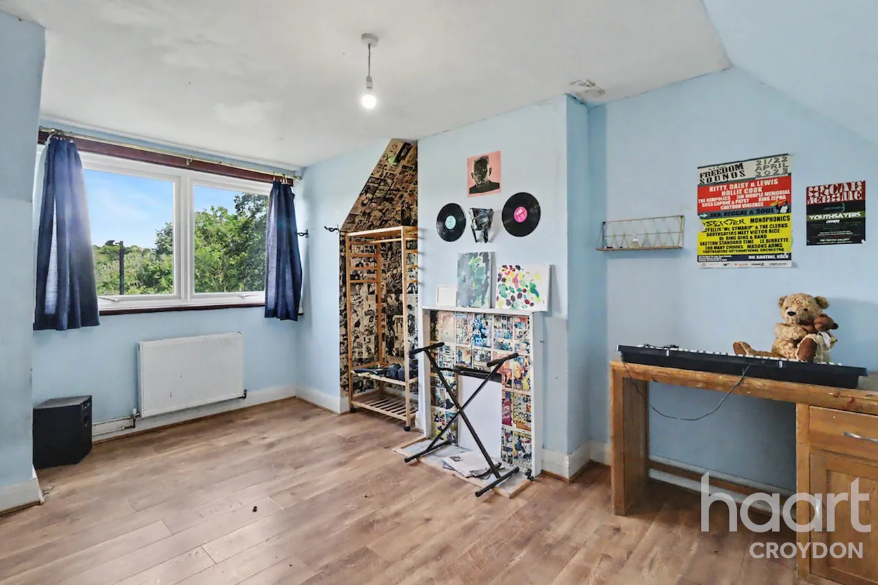 Stoats Nest Road, Coulsdon, CR5, photo 2