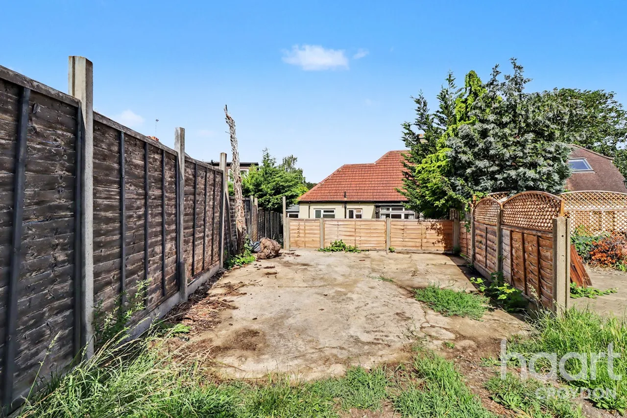 Stoats Nest Road, Coulsdon, CR5, photo 10