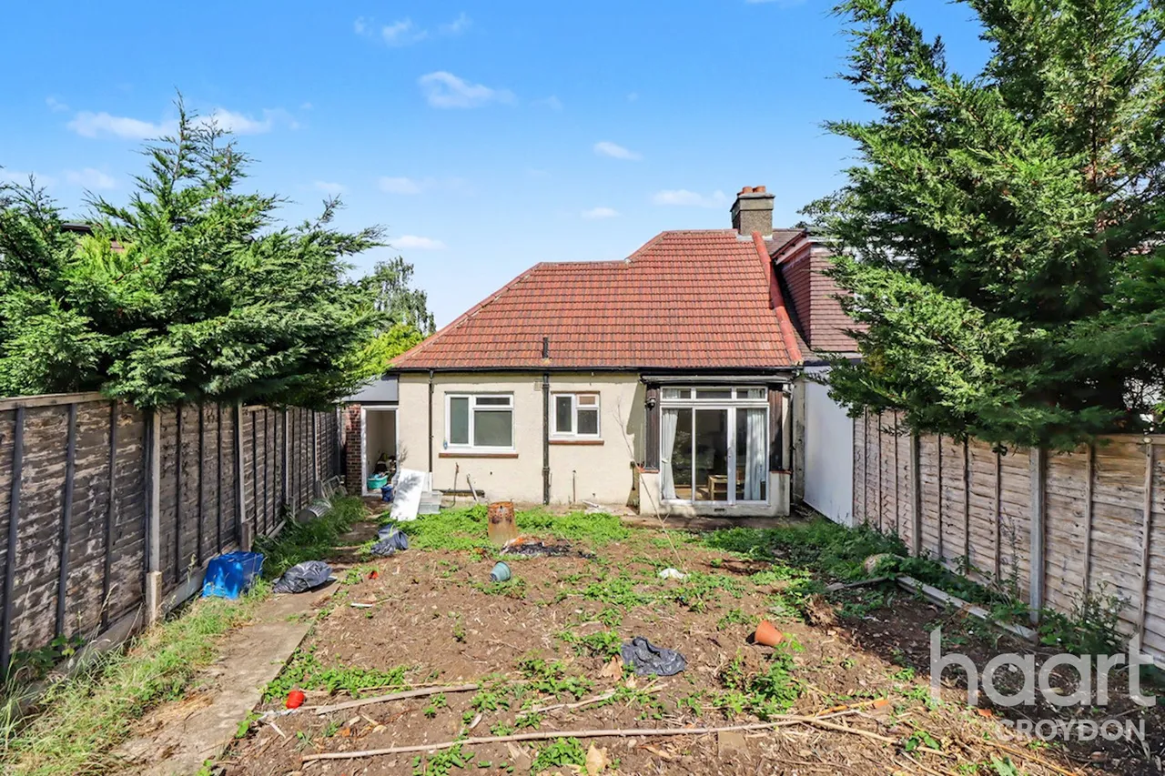 Stoats Nest Road, Coulsdon, CR5, photo 5